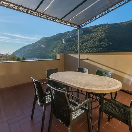 Sul Borgo Finale Ligure